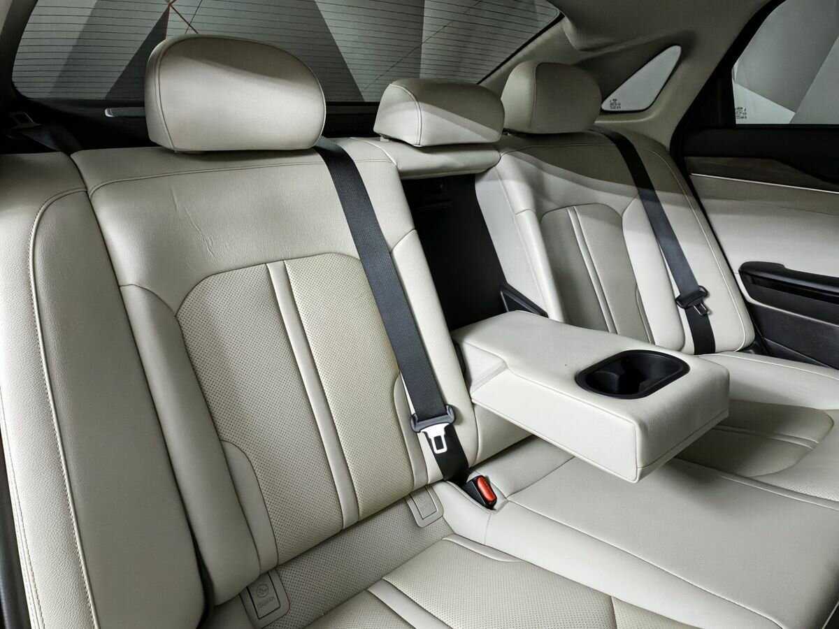 Купить Kia K5 с пробегом. Фото: #12