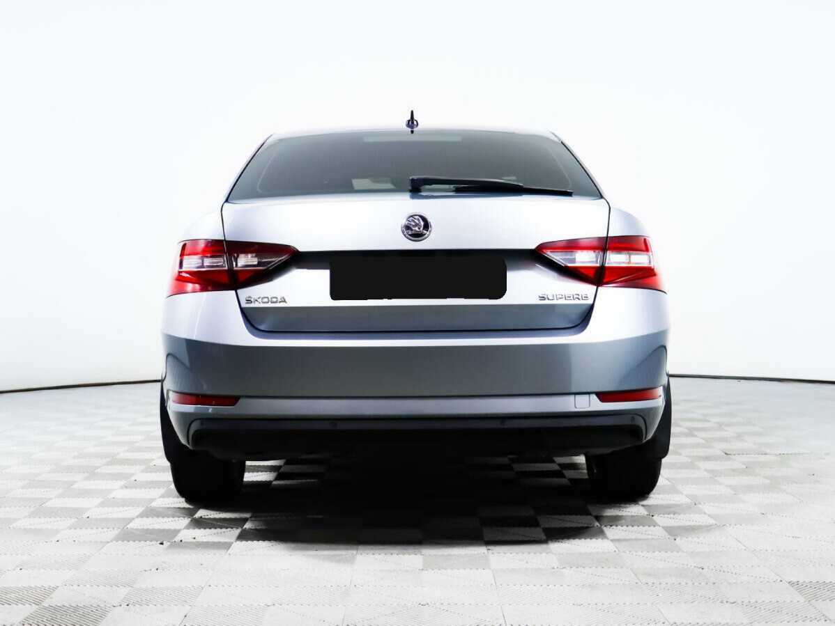 Купить Skoda Superb с пробегом. Фото: #4