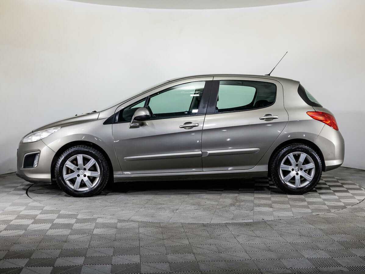 Купить Peugeot 308 с пробегом. Фото: #7