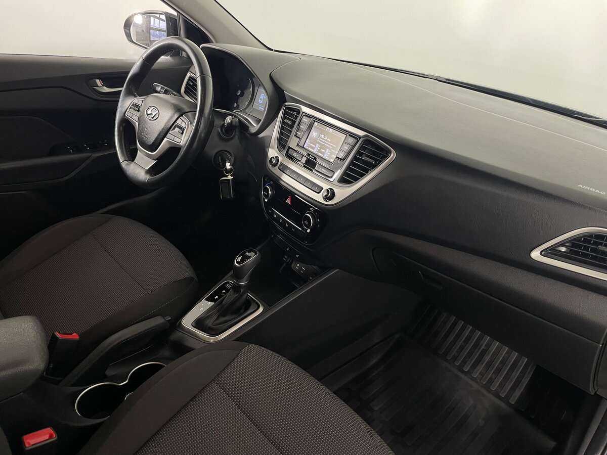 Купить Hyundai Solaris с пробегом. Фото: #7