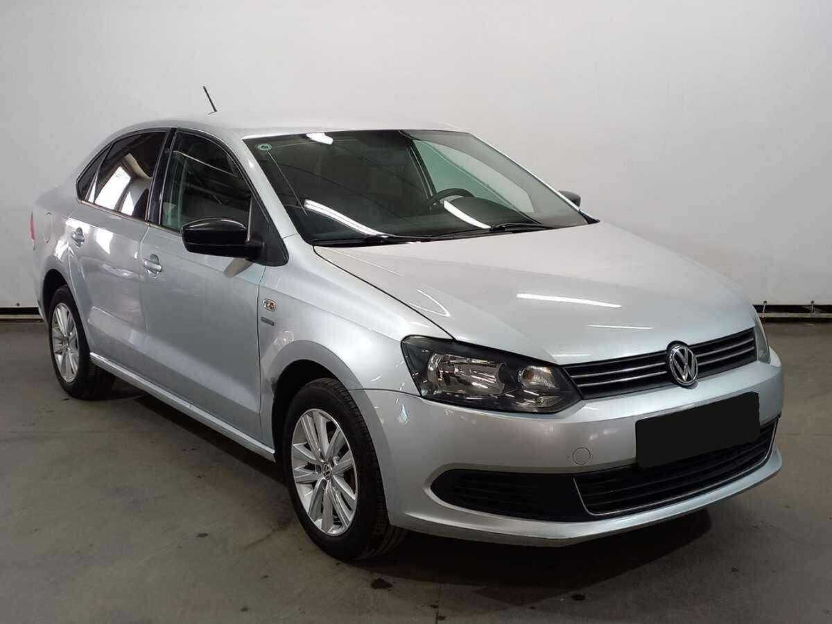 Купить Volkswagen Polo с пробегом. Фото: #2