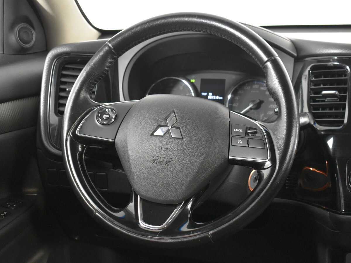 Купить Mitsubishi Outlander с пробегом. Фото: #9