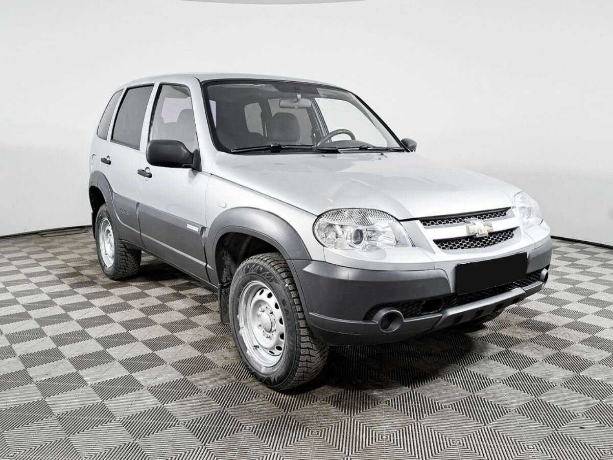 Купить Chevrolet Niva с пробегом. Фото: #2