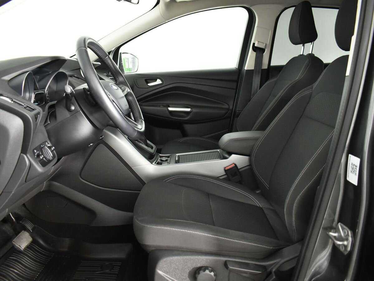 Купить Ford Kuga с пробегом. Фото: #9