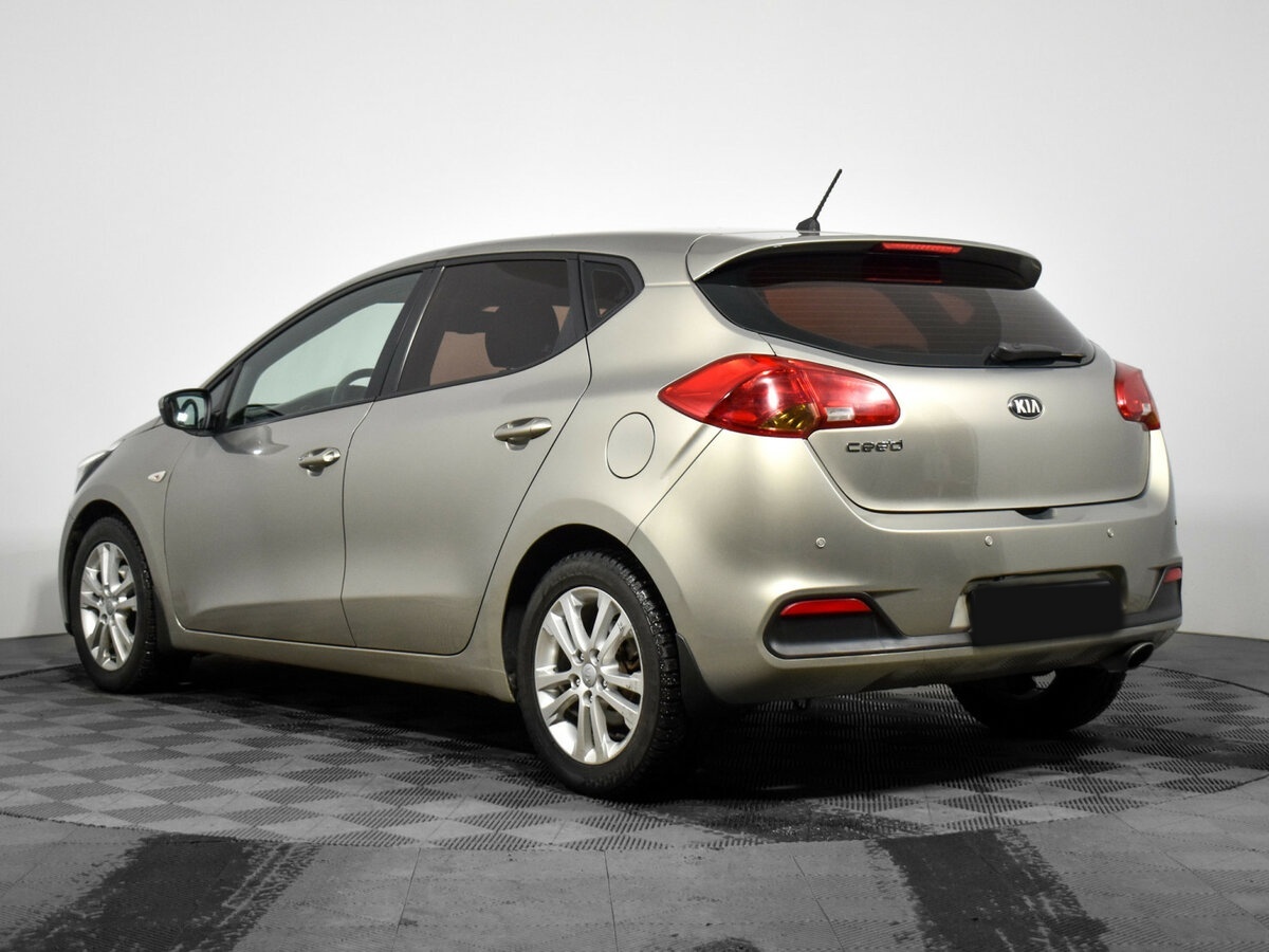 Купить Kia Ceed с пробегом. Фото: #6