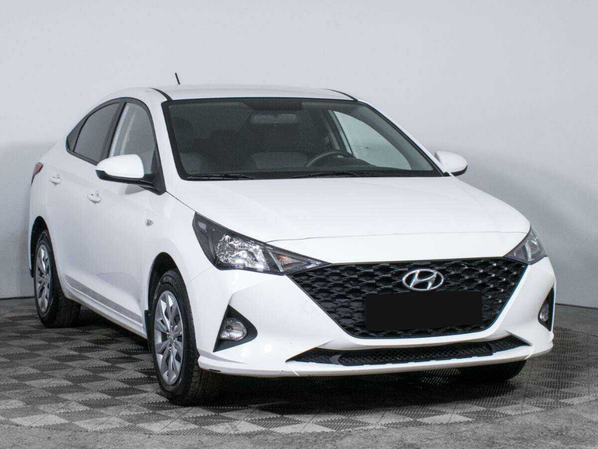 Купить Hyundai Solaris с пробегом. Фото: #2