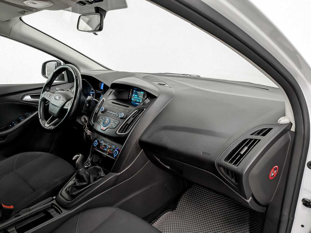 Купить Ford Focus с пробегом. Фото: #10