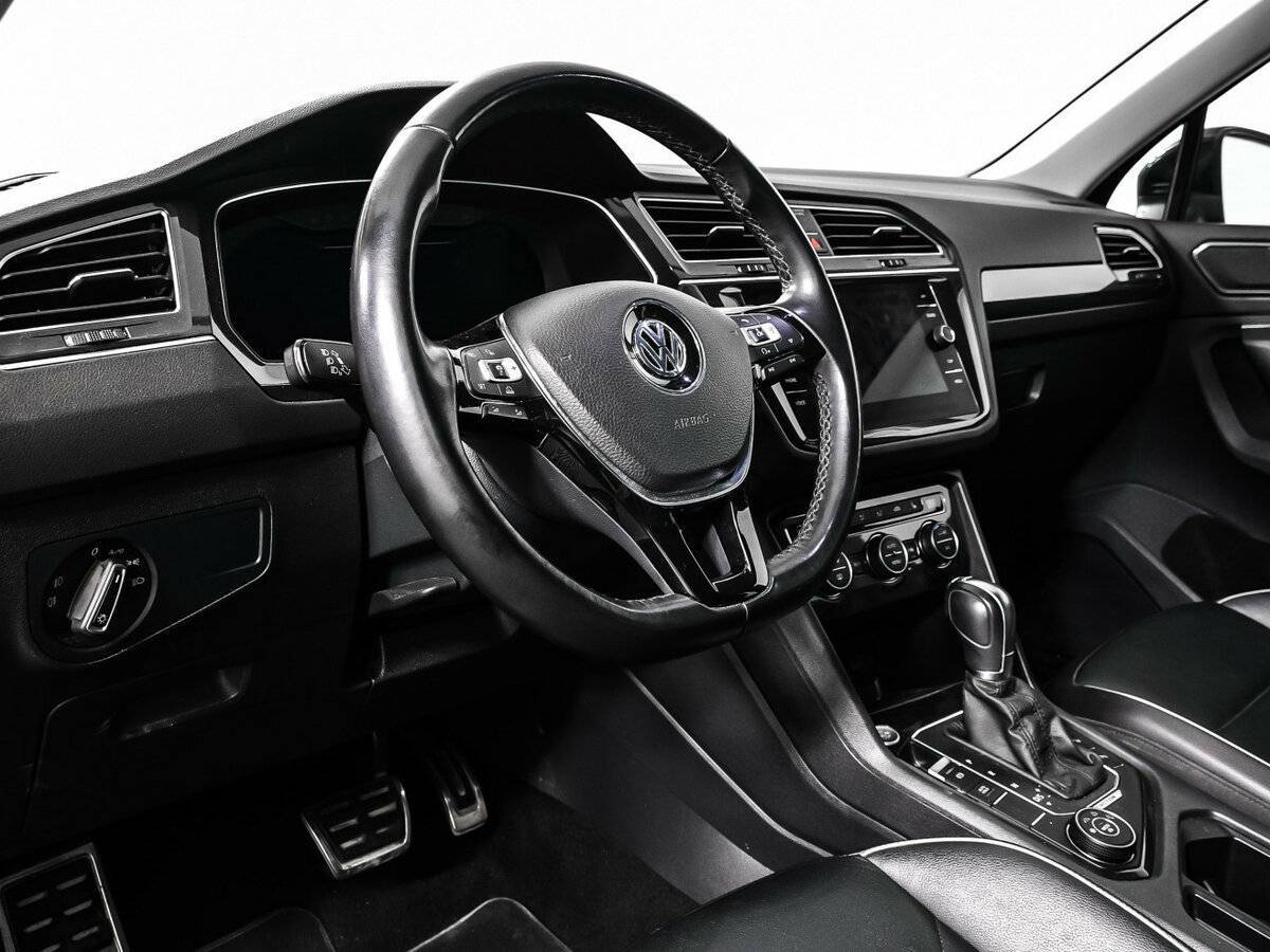 Купить Volkswagen Tiguan с пробегом. Фото: #11