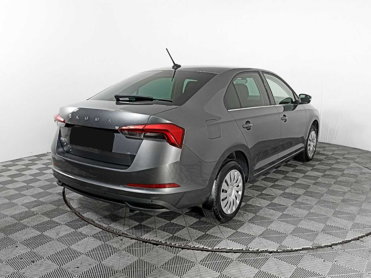 Купить Skoda Rapid с пробегом. Фото: #4