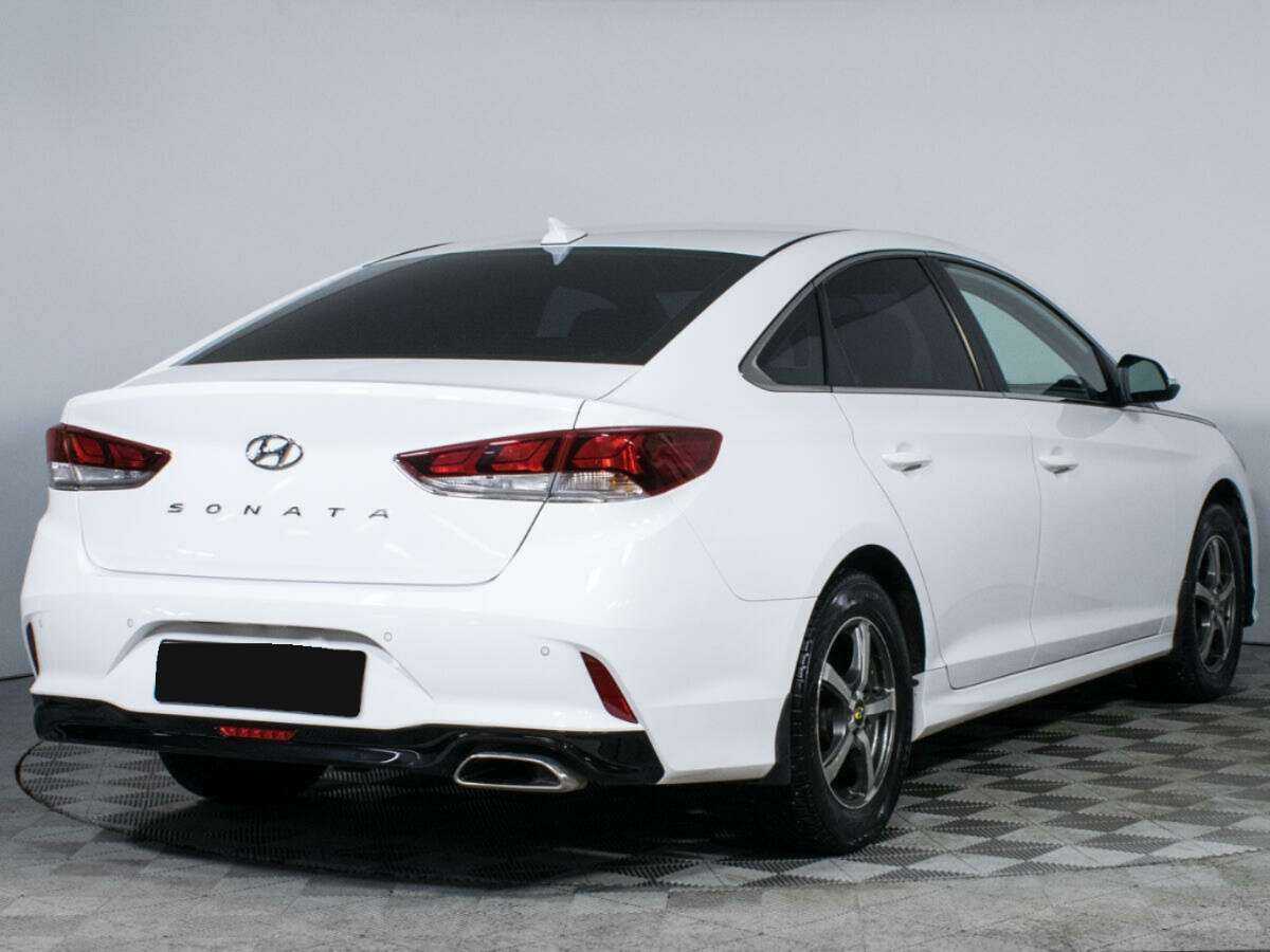 Купить Hyundai Sonata с пробегом. Фото: #4