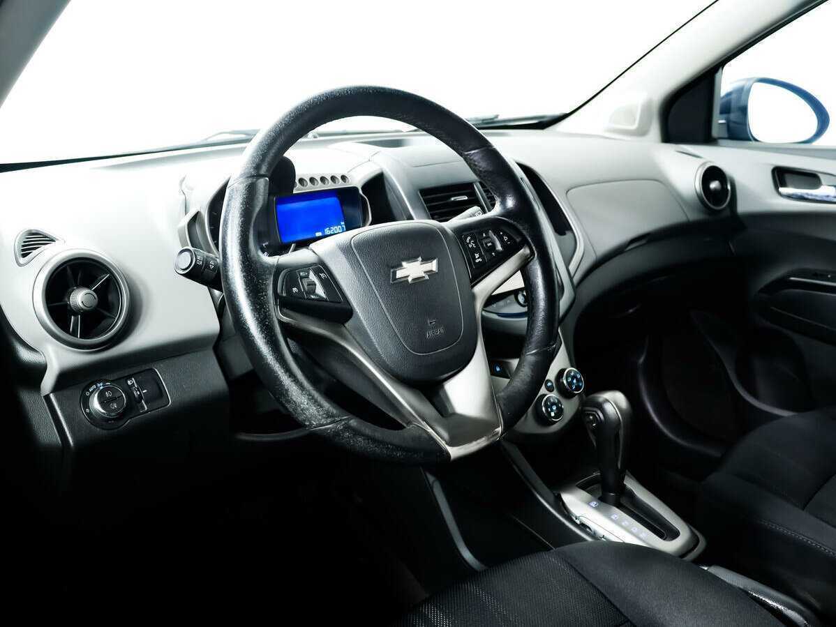 Купить Chevrolet Aveo с пробегом. Фото: #12