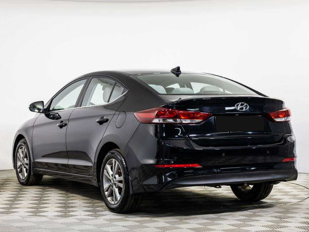 Купить Hyundai Elantra с пробегом. Фото: #5
