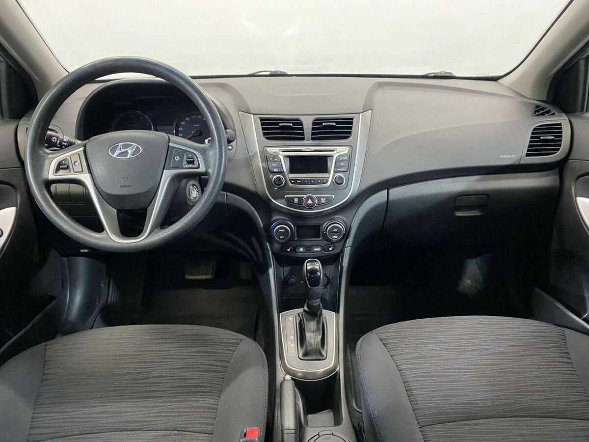 Купить Hyundai Solaris с пробегом. Фото: #8