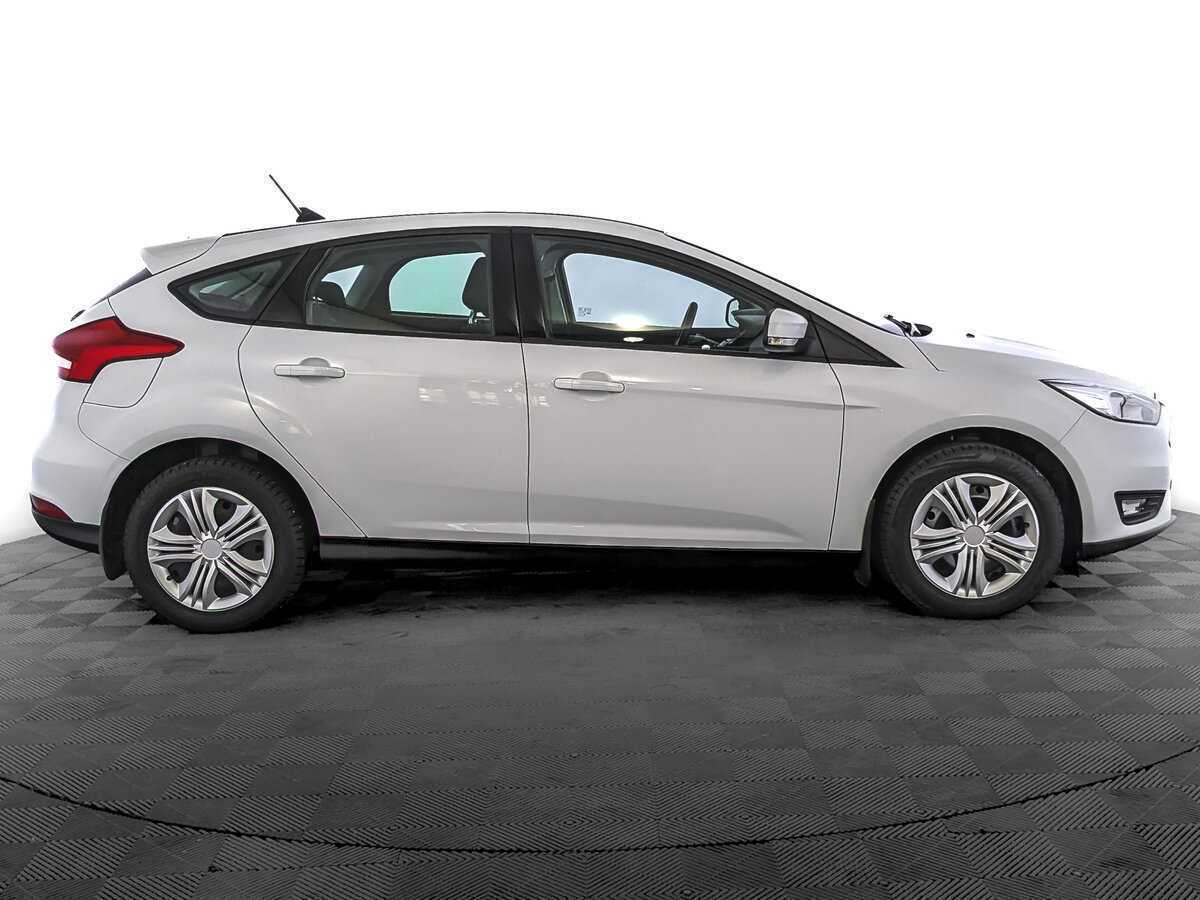 Купить Ford Focus с пробегом. Фото: #3