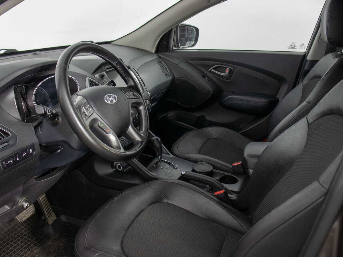 Купить Hyundai ix35 с пробегом. Фото: #10
