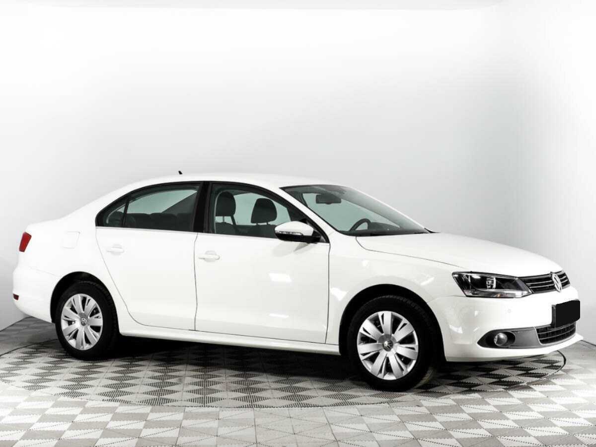 Купить Volkswagen Jetta с пробегом. Фото: #2