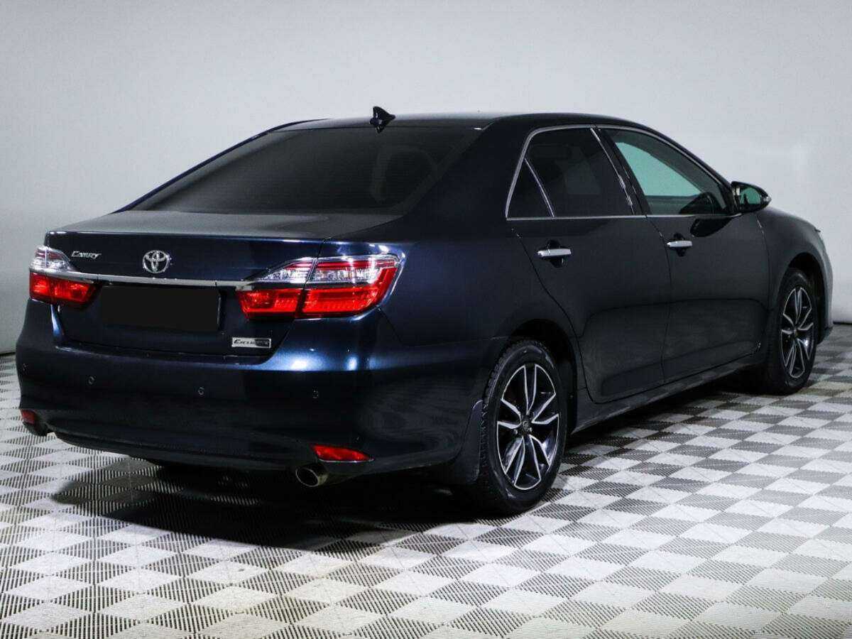 Купить Toyota Camry с пробегом. Фото: #4
