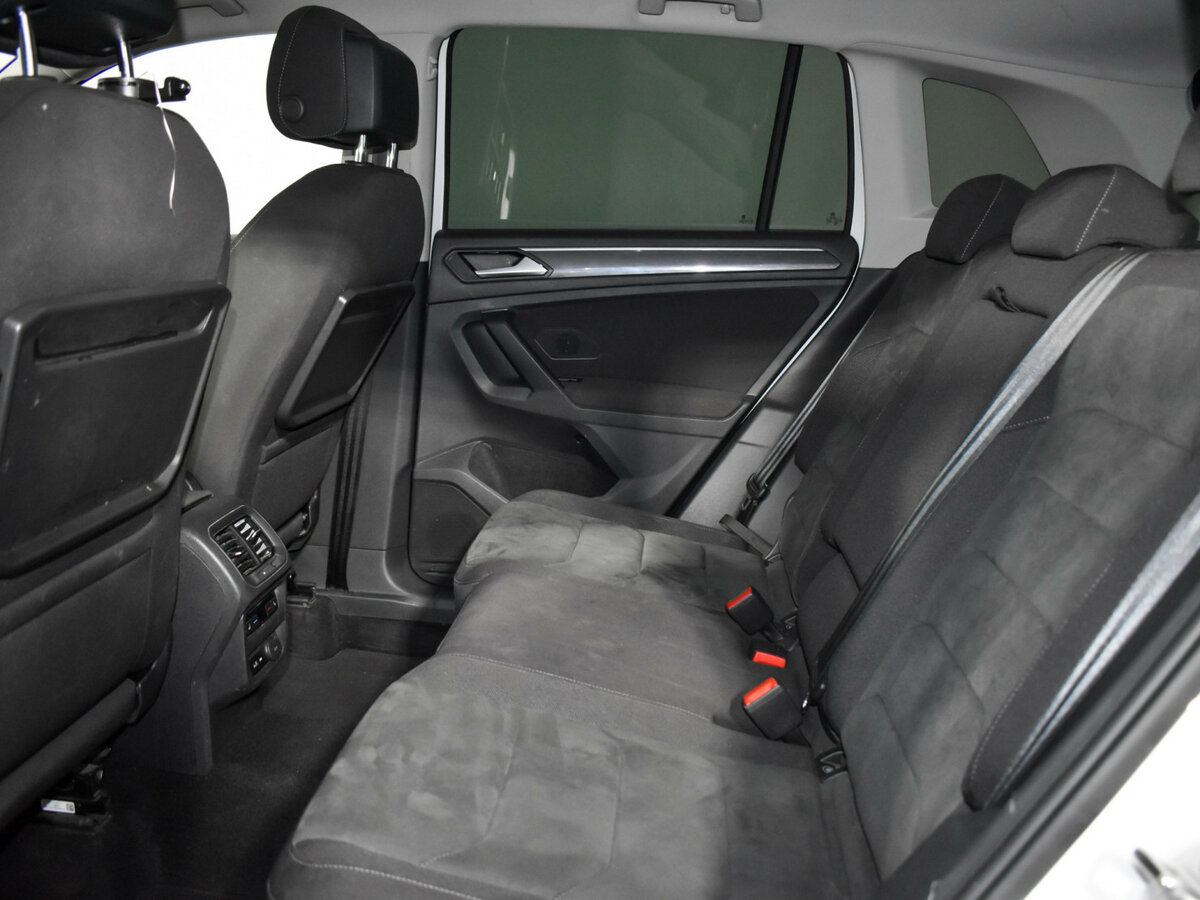 Купить Volkswagen Tiguan с пробегом. Фото: #10