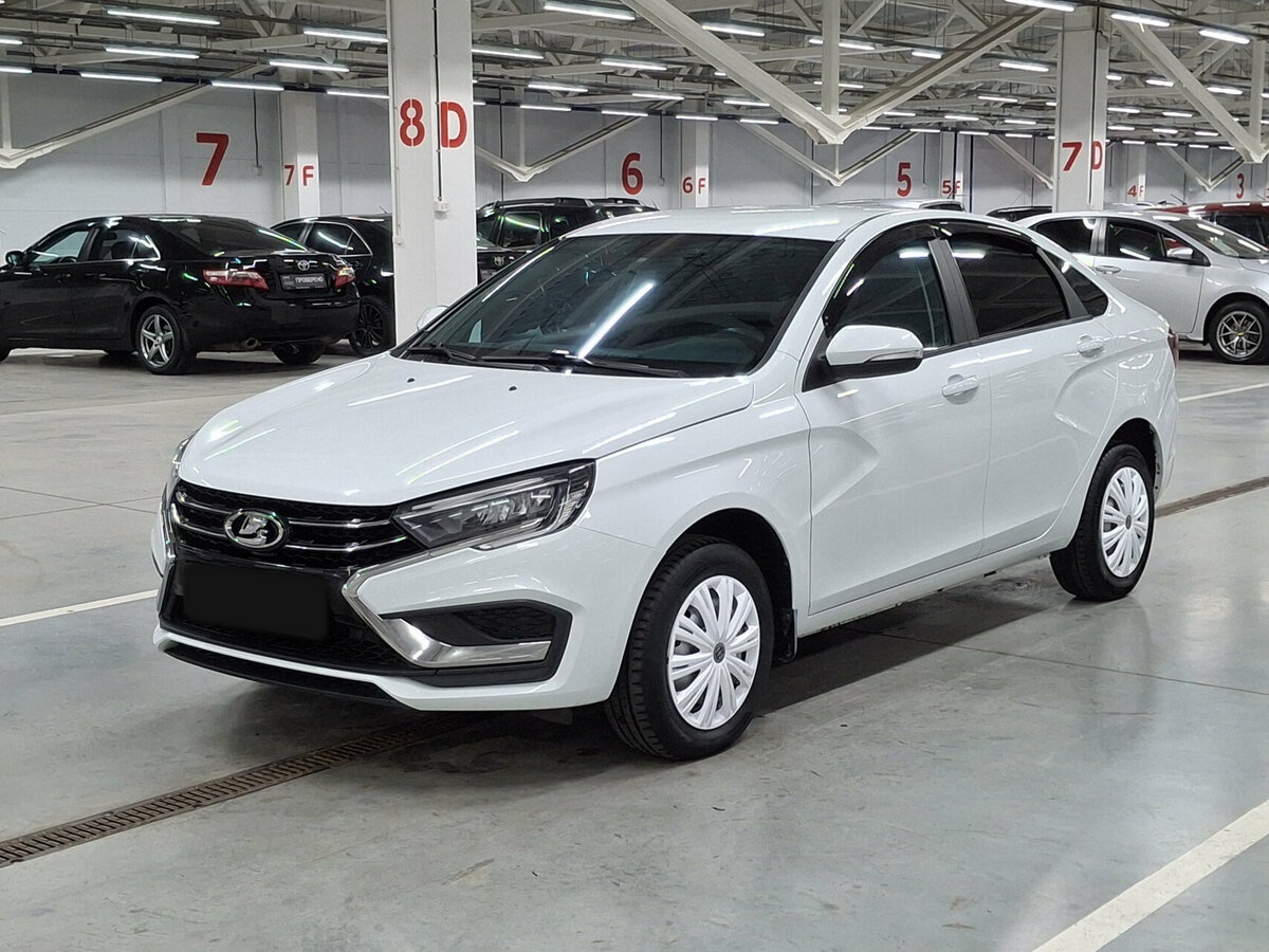 Купить Lada (ВАЗ) Vesta с пробегом. Посмотреть фото