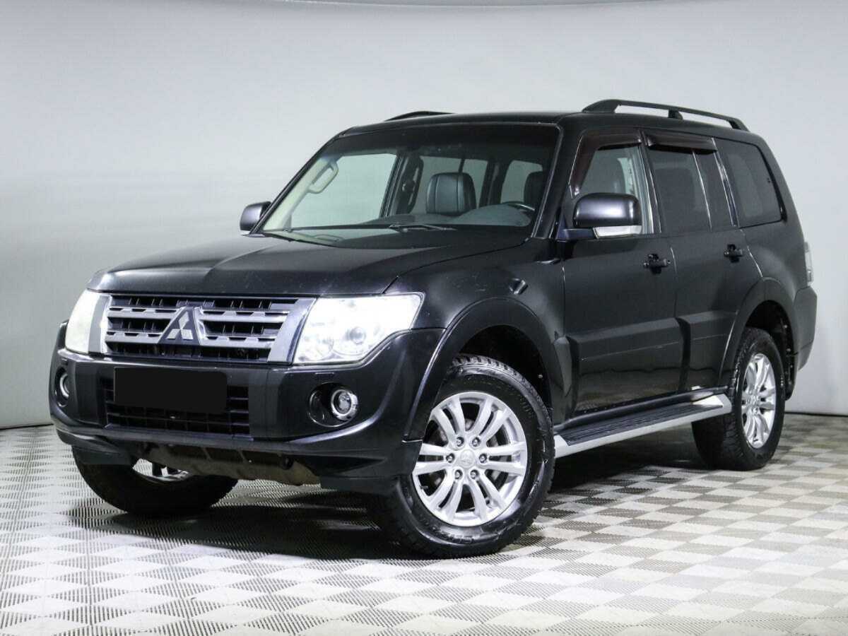 Купить Mitsubishi Pajero с пробегом. Посмотреть фото