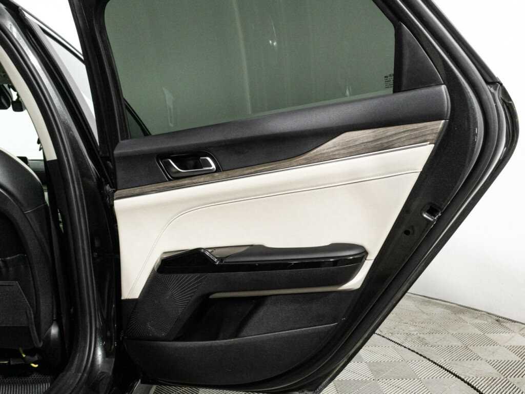 Купить Kia K5 с пробегом. Фото: #26