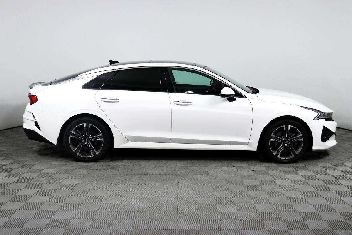 Купить Kia K5 с пробегом. Фото: #3