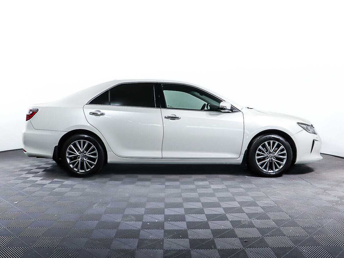 Купить Toyota Camry с пробегом. Фото: #0