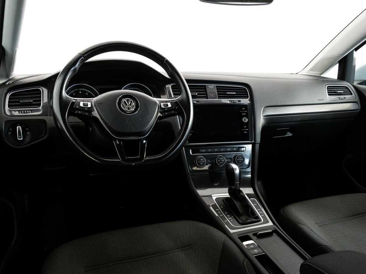 Купить Volkswagen Golf с пробегом. Фото: #8