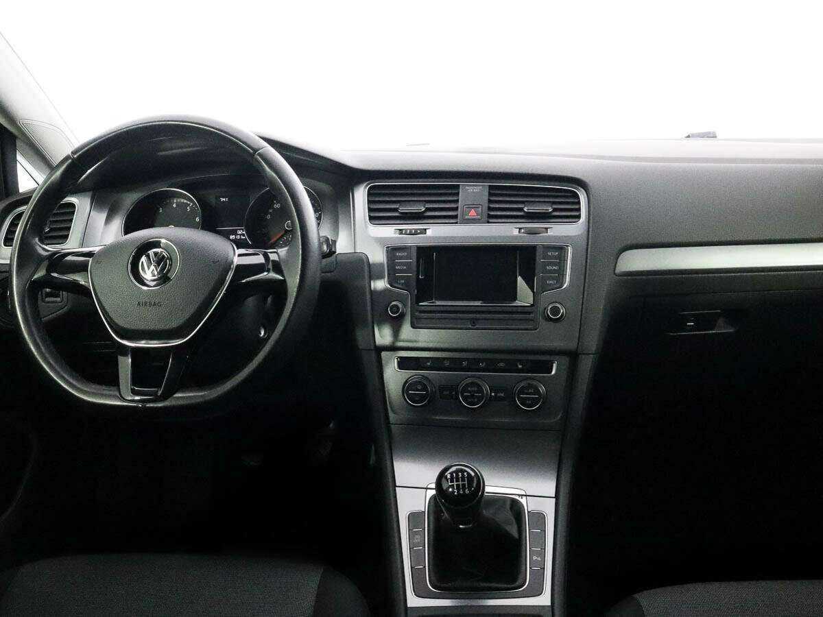 Купить Volkswagen Golf с пробегом. Фото: #8