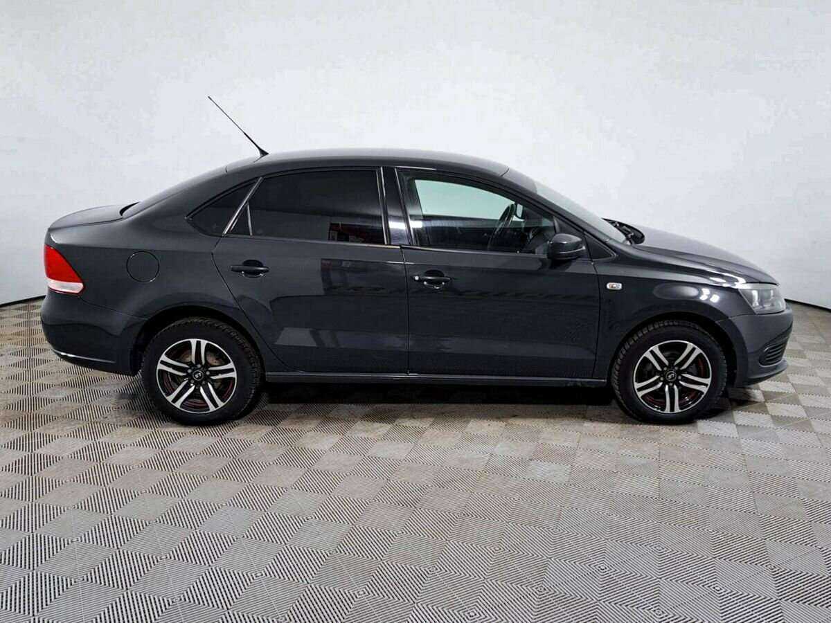 Купить Volkswagen Polo с пробегом. Фото: #3