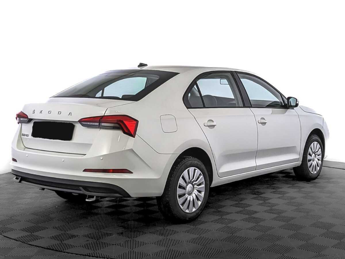 Купить Skoda Rapid с пробегом. Фото: #4