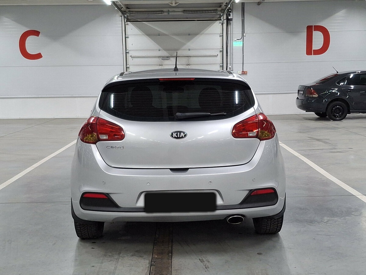 Купить Kia Ceed с пробегом. Фото: #5