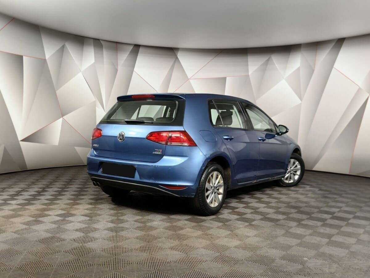 Купить Volkswagen Golf с пробегом. Фото: #1