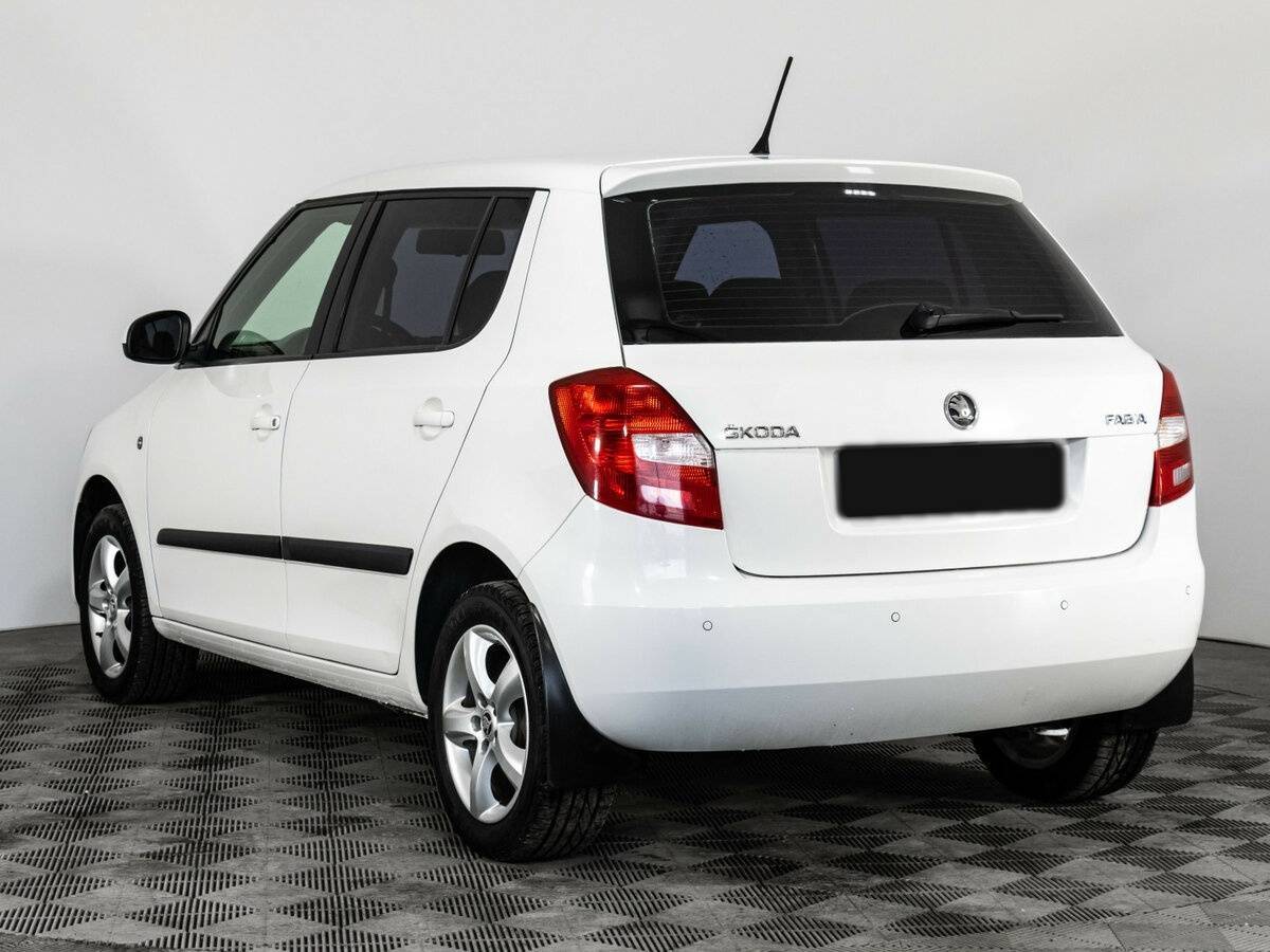 Купить Skoda Fabia с пробегом. Фото: #5