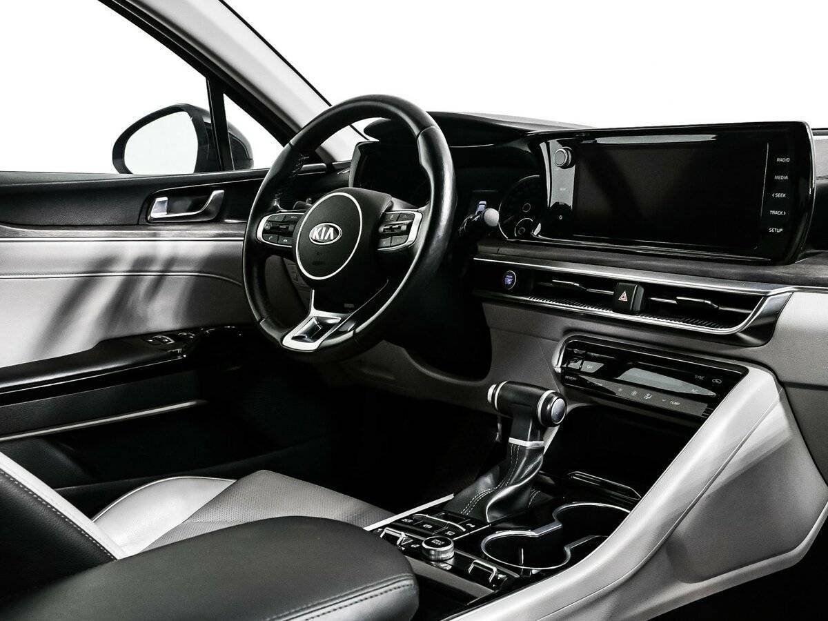 Купить Kia K5 с пробегом. Фото: #8