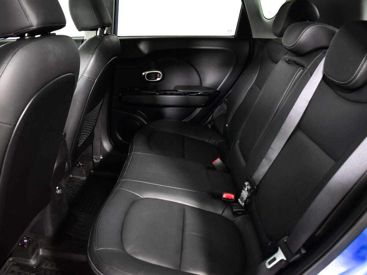 Купить Kia Soul с пробегом. Фото: #7