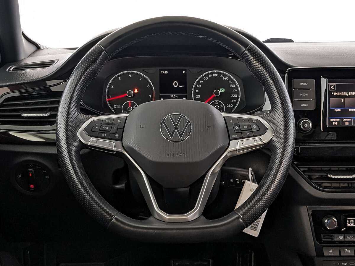 Купить Volkswagen Polo с пробегом. Фото: #17