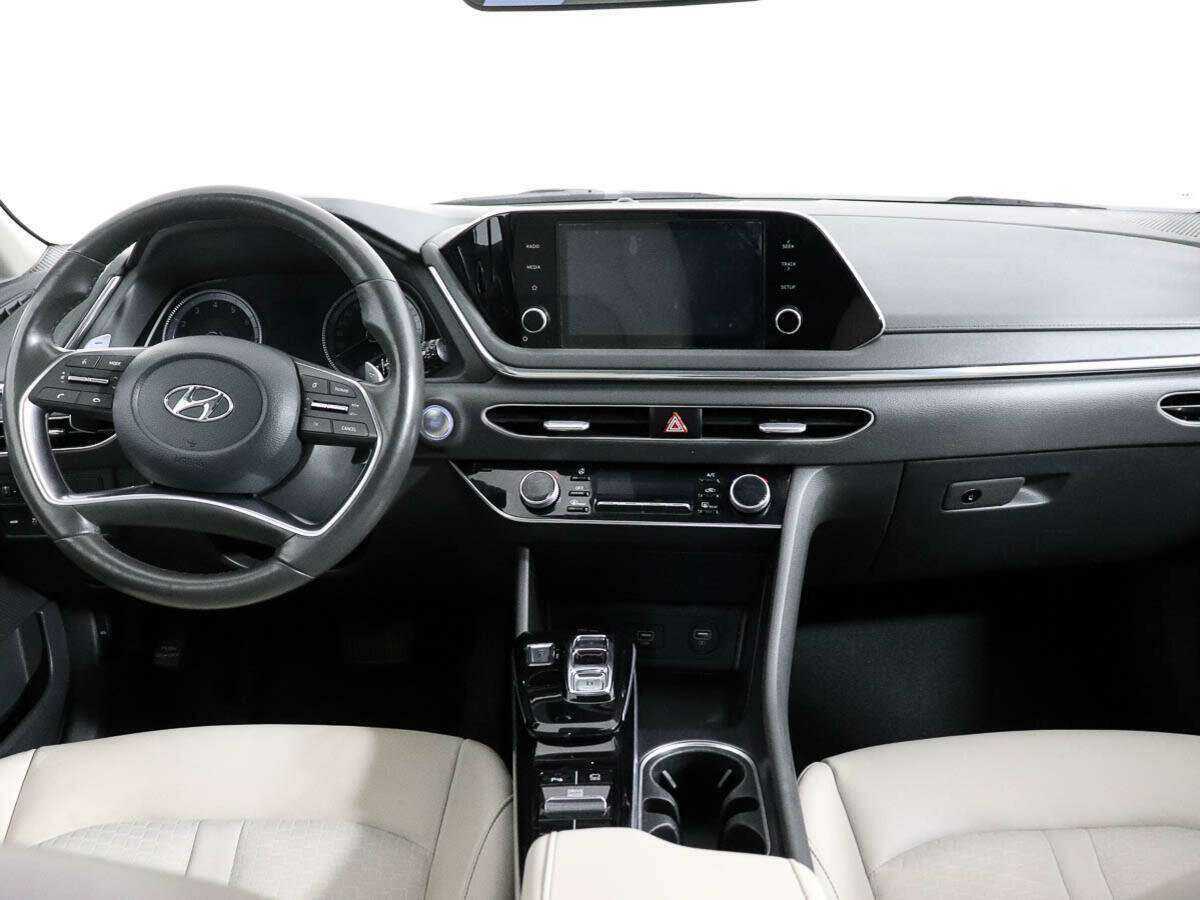 Купить Hyundai Sonata с пробегом. Фото: #10