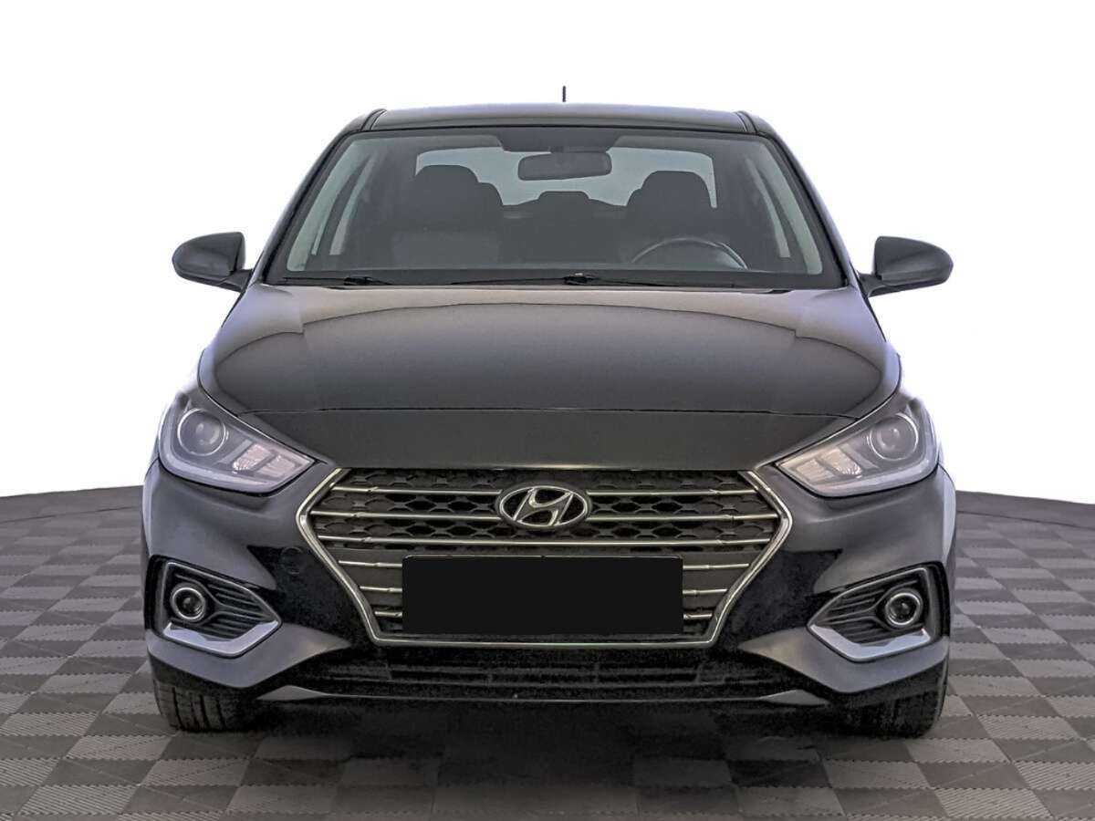 Купить Hyundai Solaris с пробегом. Фото: #1