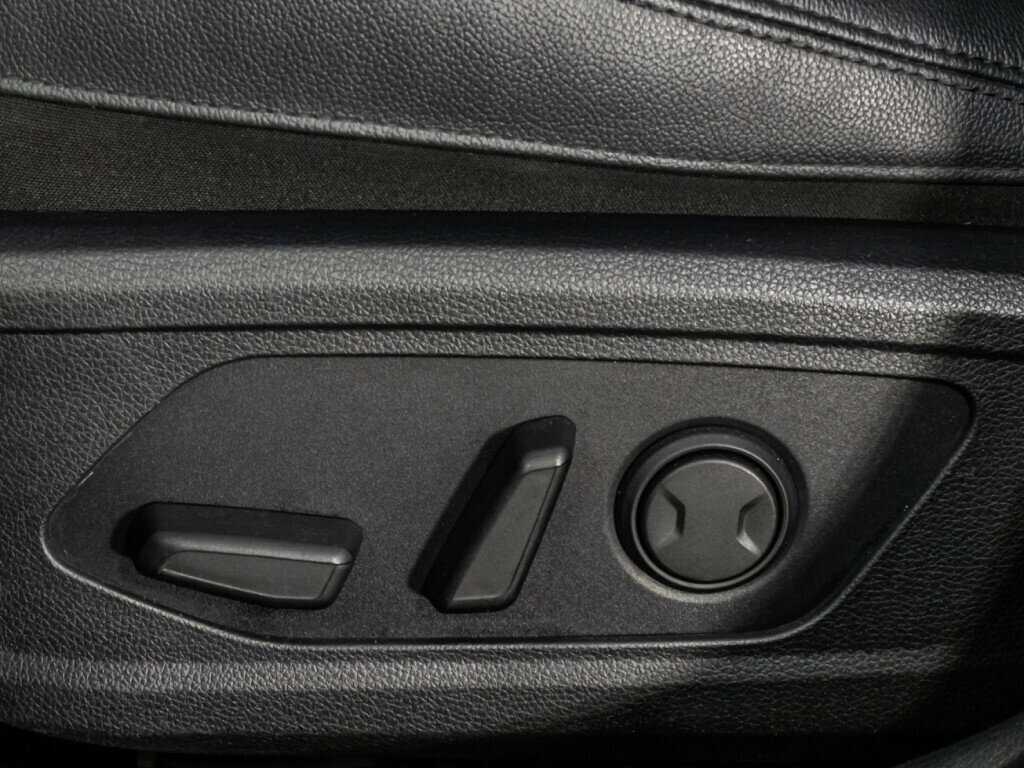 Купить Kia K5 с пробегом. Фото: #15