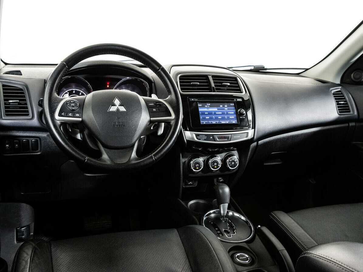 Купить Mitsubishi ASX с пробегом. Фото: #10