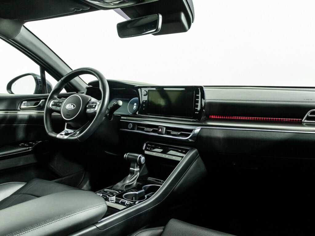 Купить Kia K5 с пробегом. Фото: #8