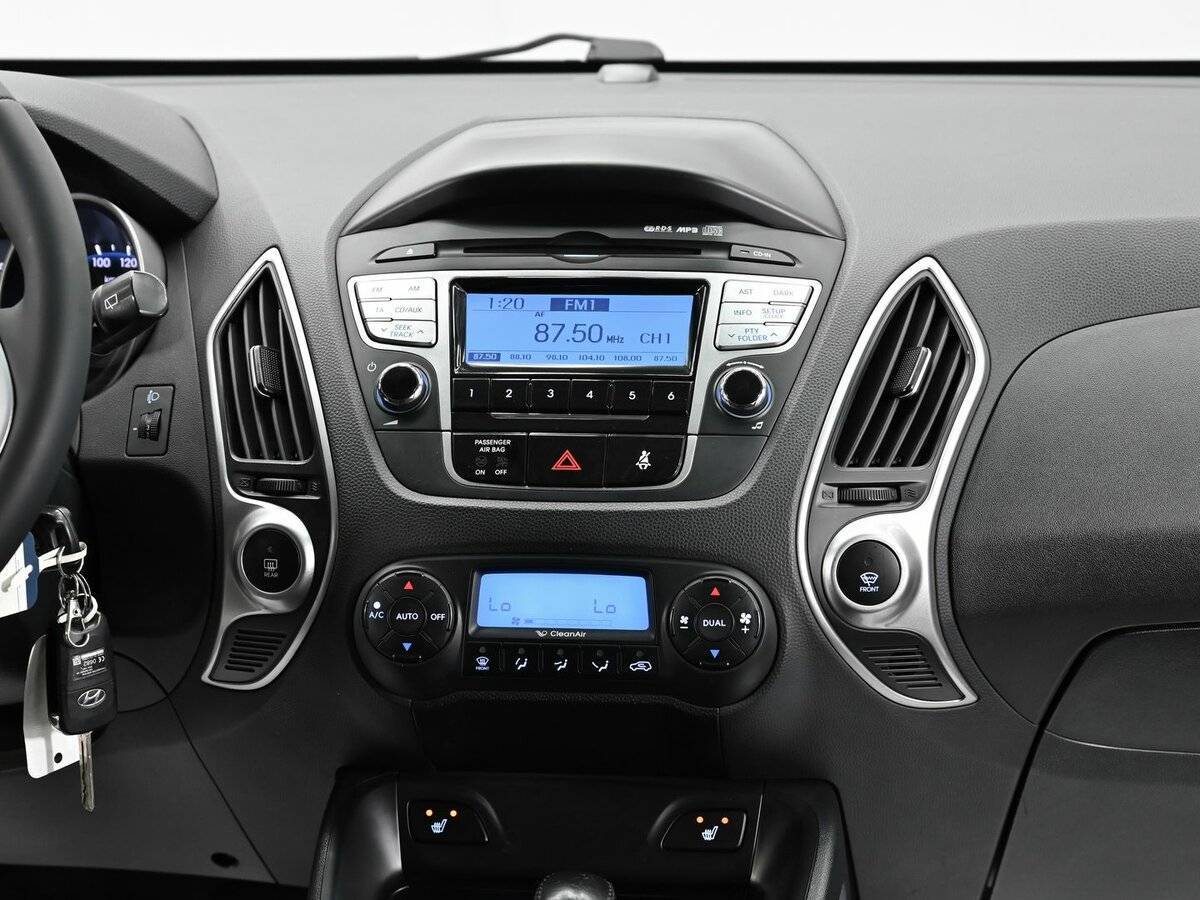 Купить Hyundai ix35 с пробегом. Фото: #9
