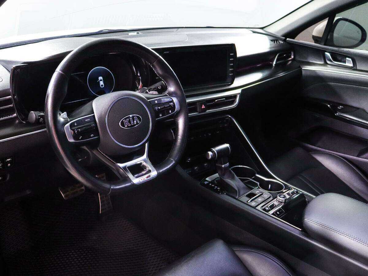 Купить Kia K5 с пробегом. Фото: #12