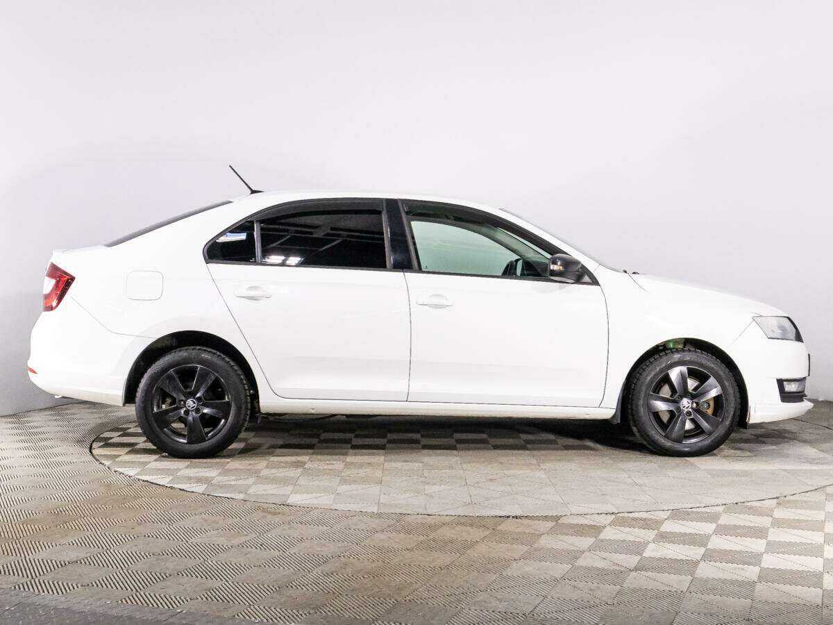 Купить Skoda Rapid с пробегом. Фото: #3