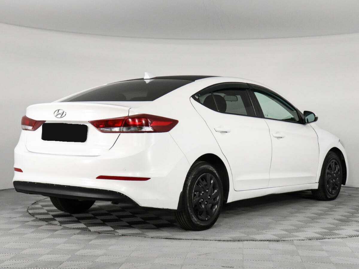 Купить Hyundai Elantra с пробегом. Фото: #1
