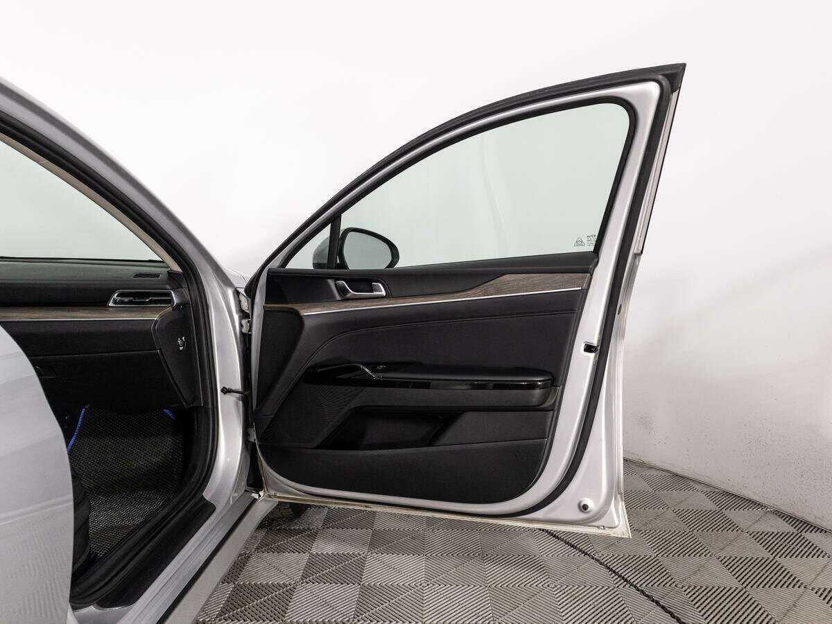 Купить Kia K5 с пробегом. Фото: #26