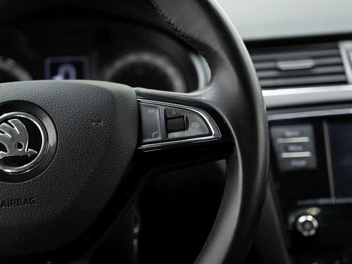 Купить Skoda Octavia с пробегом. Фото: #14