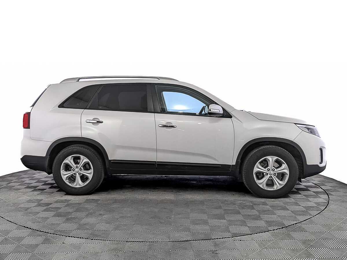 Купить Kia Sorento с пробегом. Фото: #3