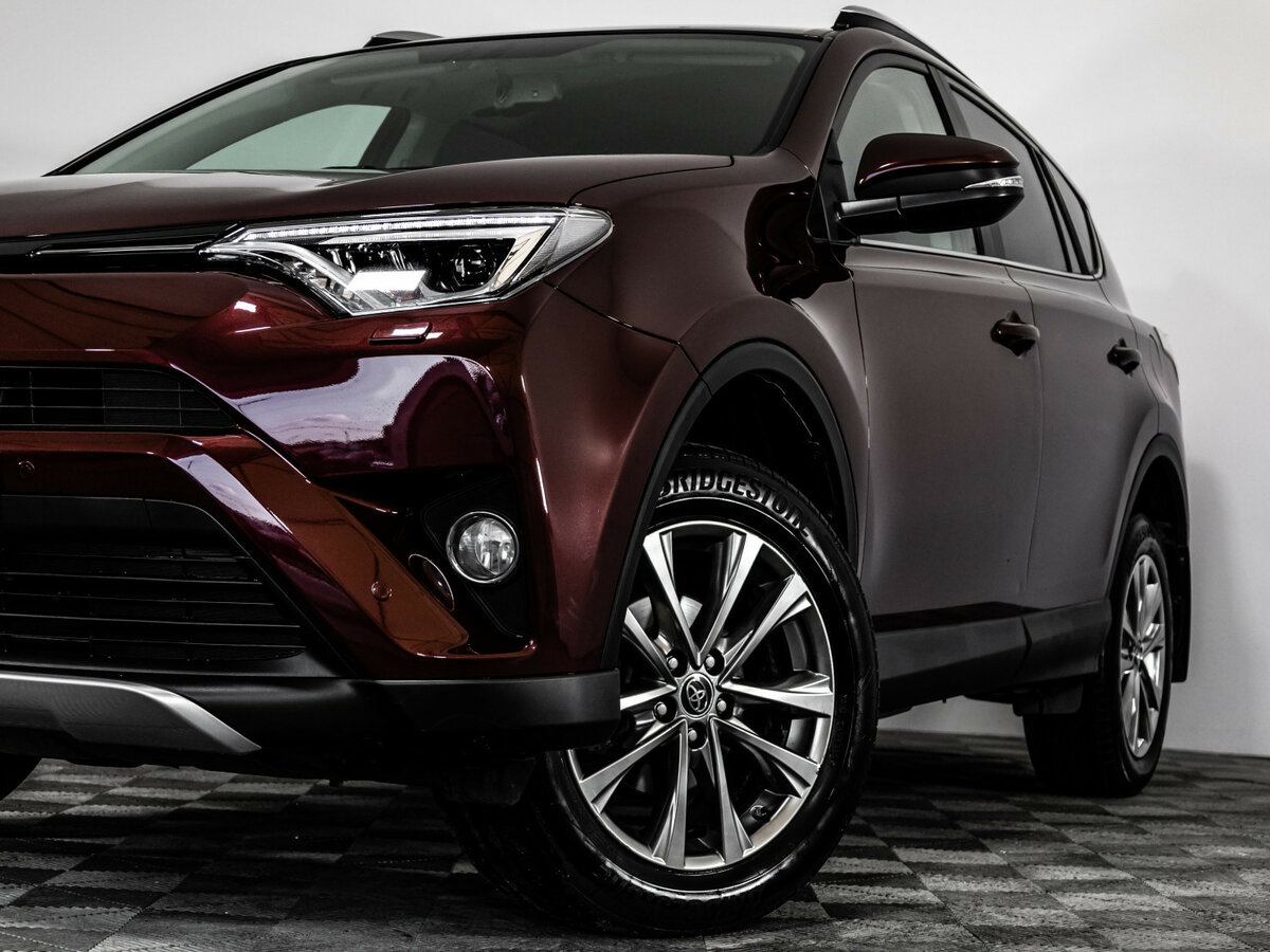 Купить Toyota RAV4 с пробегом. Фото: #1